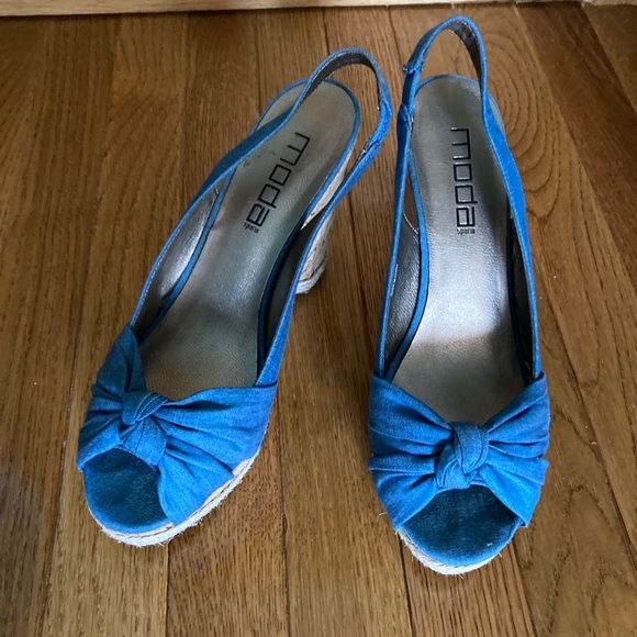 Women’s Blue Platform Wedges W9, 4.75 inch heel - Picture 2 of 6